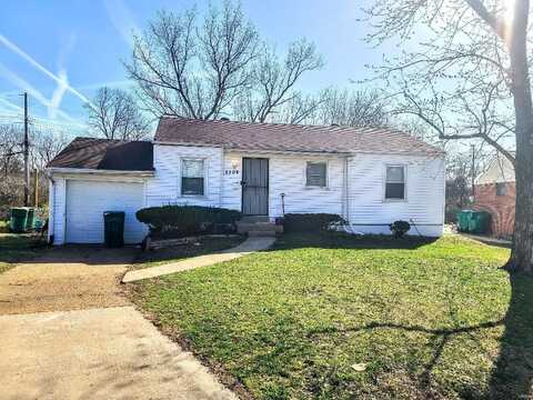 9308 Nelan Drive, Saint Louis, MO 63137