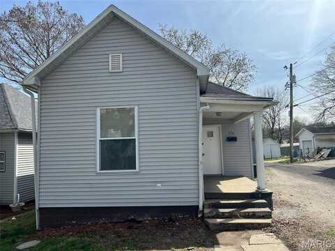 516 W Edwards Street, Vandalia, IL 62471