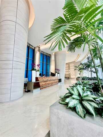 18201 Collins Ave, Sunny Isles Beach, FL 33160