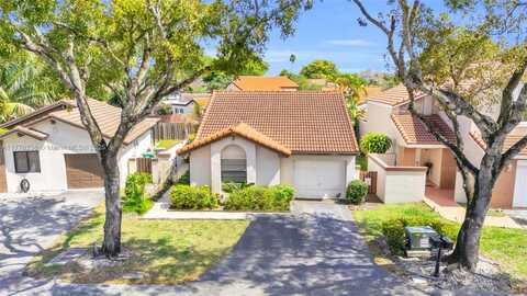 6224 NW 179th Ter, Hialeah, FL 33015