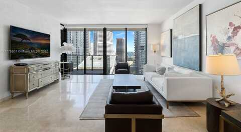 88 SW 7th St, Miami, FL 33130