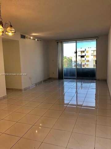 8201 NW 8th St, Miami, FL 33126