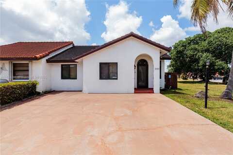 4840 SW 144th Ct, Miami, FL 33175