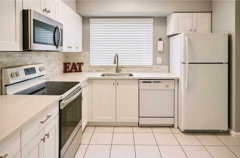 2391 NW 96th Ter, Pembroke Pines, FL 33024
