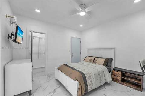 3333 SW 1st St, Miami, FL 33135