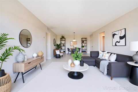9350 Fontainebleau Blvd, Miami, FL 33172