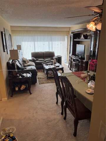 483 N Pine Island Rd, Plantation, FL 33324