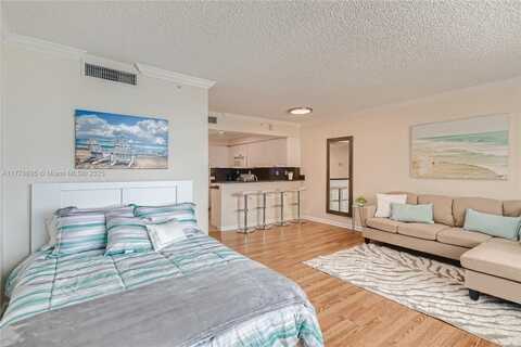 2501 S Ocean Dr, Hollywood, FL 33019