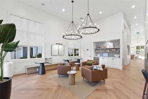 10170 SW 7th St, Pembroke Pines, FL 33025