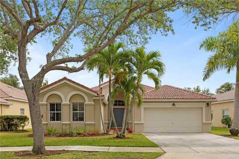 4101 Staghorn Ln, Weston, FL 33331