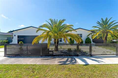9120 Cutler Ridge Dr, Cutler Bay, FL 33157