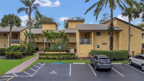 8710 Azalea Ct, Tamarac, FL 33321