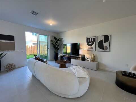 681 SE 14th St, Homestead, FL 33034