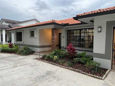 8321 NW 167th Ter, Miami Lakes, FL 33016