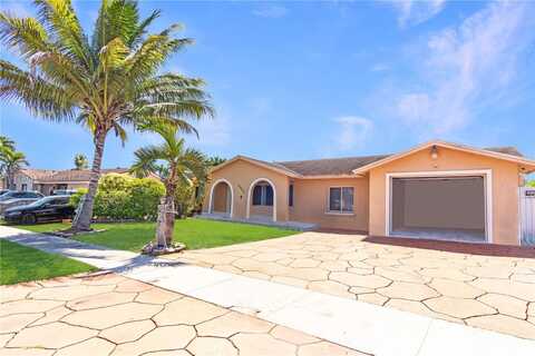 14822 SW 69th St, Miami, FL 33193