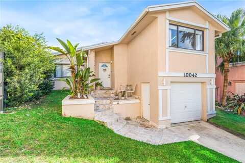 10042 SW 220th St, Cutler Bay, FL 33190