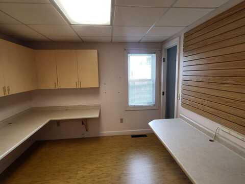 87 South Willow Street, Manchester, NH 03109