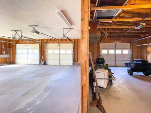 43 Groundhog Hill Road, Buxton, ME 04093
