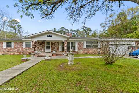 13300 Solomon Road, Ocean Springs, MS 39564