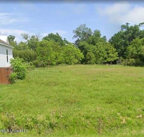 115 Bay Oaks Drive, Bay Saint Louis, MS 39520