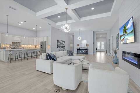 9512 GREYHAWK TRAIL, NAPLES, FL 34120