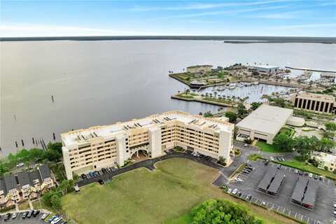 225 W SEMINOLE BOULEVARD, SANFORD, FL 32771