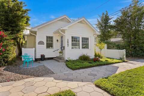 1617 OAK STREET NE, Saint Petersburg, FL 33704