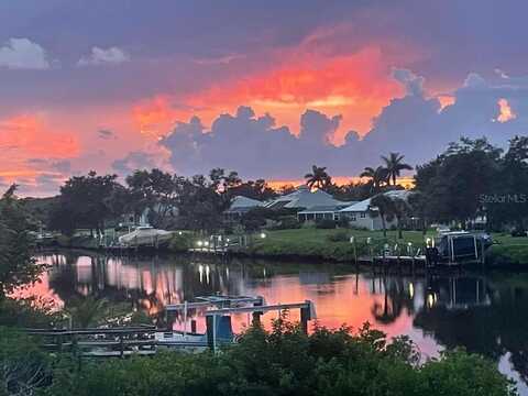 904 LUCILLE AVENUE, NOKOMIS, FL 34275