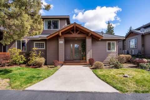 860 Golden Pheasant Drive, Redmond, OR 97756