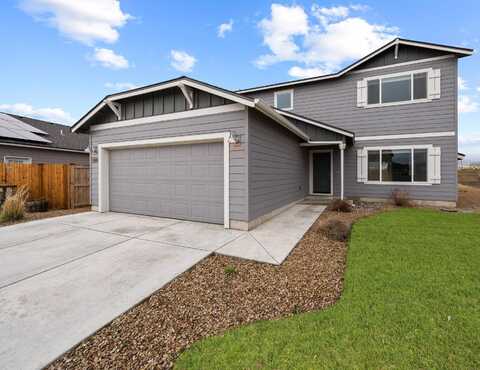 1285 NW Willow Parkway Road, Madras, OR 97741