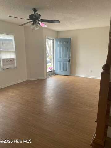 1105 Grovemont Drive, Greenville, NC 27834