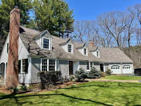 86 Dodges Row, Wenham, MA 01984