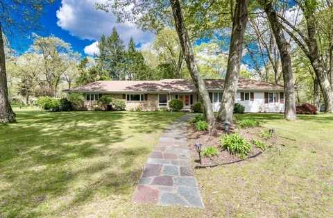 127 Magnolia Circle, Longmeadow, MA 01106