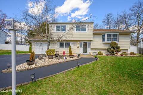 97 Old Queens Boulevard, Manalapan, NJ 07726