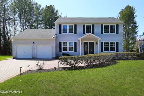5 Regal Court, Holmdel, NJ 07733