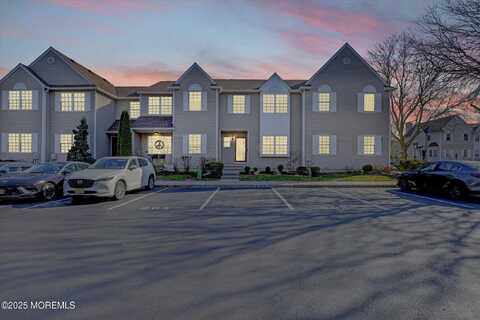 902 Creamery Court, Freehold, NJ 07728