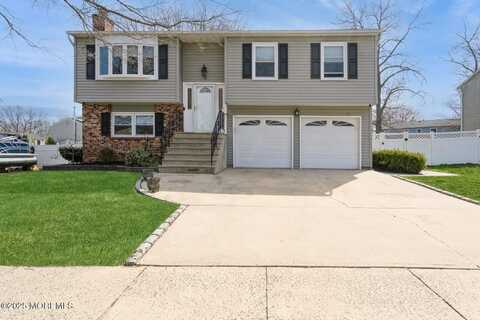 13 Ivy Place, Howell, NJ 07731