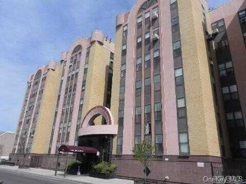 25 W Broadway, Long Beach, NY 11561