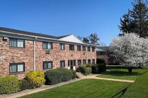 407 East Main Street, Bay Shore, NY 11706