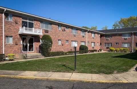 91 South Clinton Avenue, Bay Shore, NY 11706