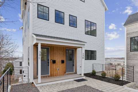 34 Hammond Street, Portland, ME 04101