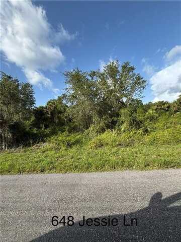 648 Jessie, LEHIGH ACRES, FL 33972