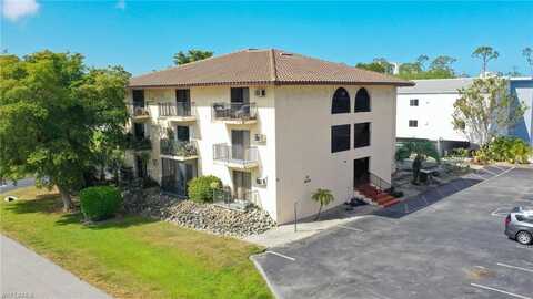 830 Wiggins Pass, NAPLES, FL 34110