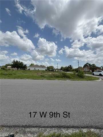 17 W 9th, LEHIGH ACRES, FL 33972