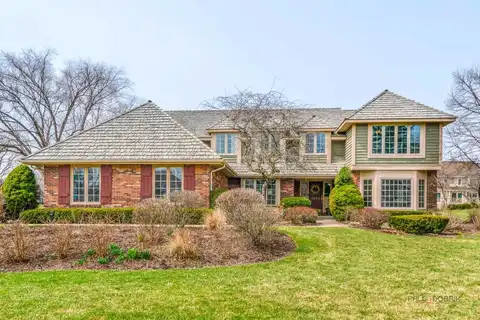2424 E Steeple Chase Circle, Libertyville, IL 60048