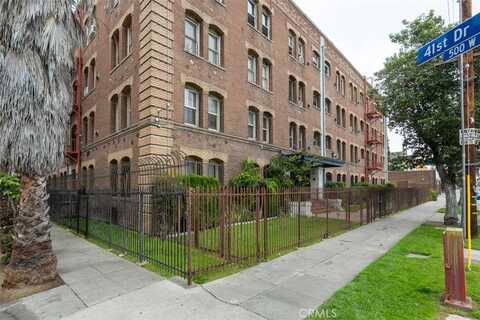 4125 S Figueroa Street, Los Angeles, CA 90037