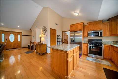 27391 Cottonwood Lane, Lake Arrowhead, CA 92352
