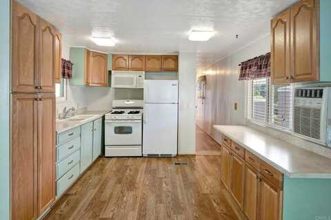 1925 OTAY LAKES RD, Chula Vista, CA 91913