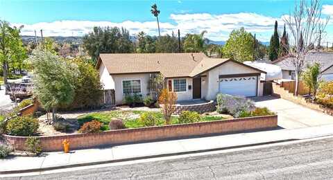 19200 Ranier Street, Canyon Country, CA 91351