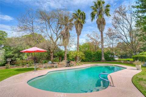 28 Pine Oaks Road, Oroville, CA 95966